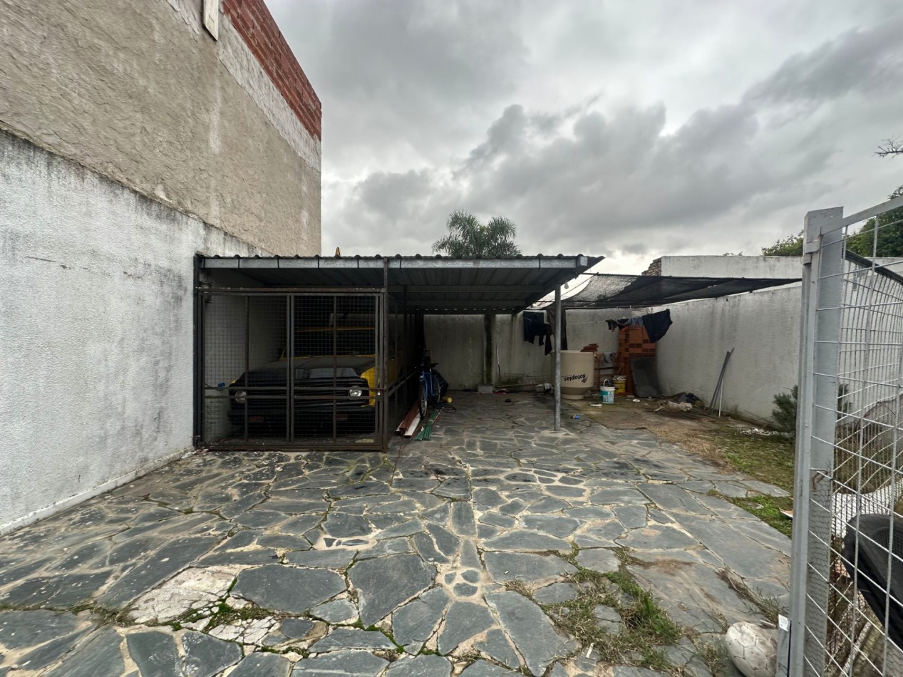 Moderno departamento de 2 amb con cochera sin expensas en Lanus