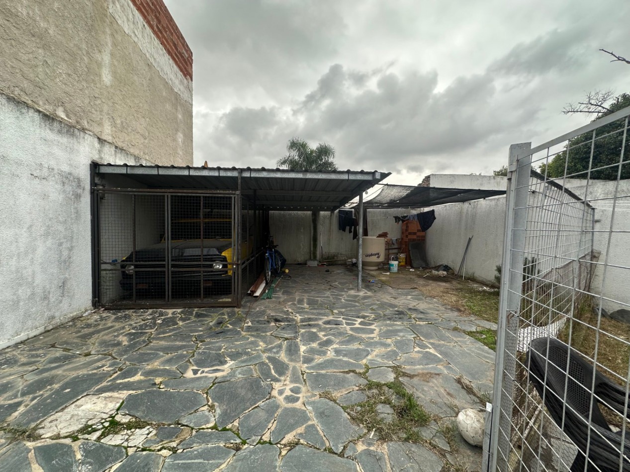 Moderno departamento de 2 amb con cochera sin expensas en Lanus