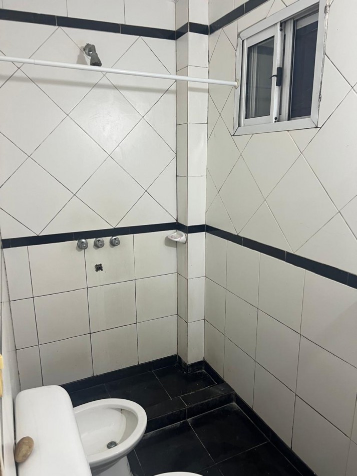 PH EN ALQUILER | 1 DORMITORIO | PLANTA BAJA | ADROGUE