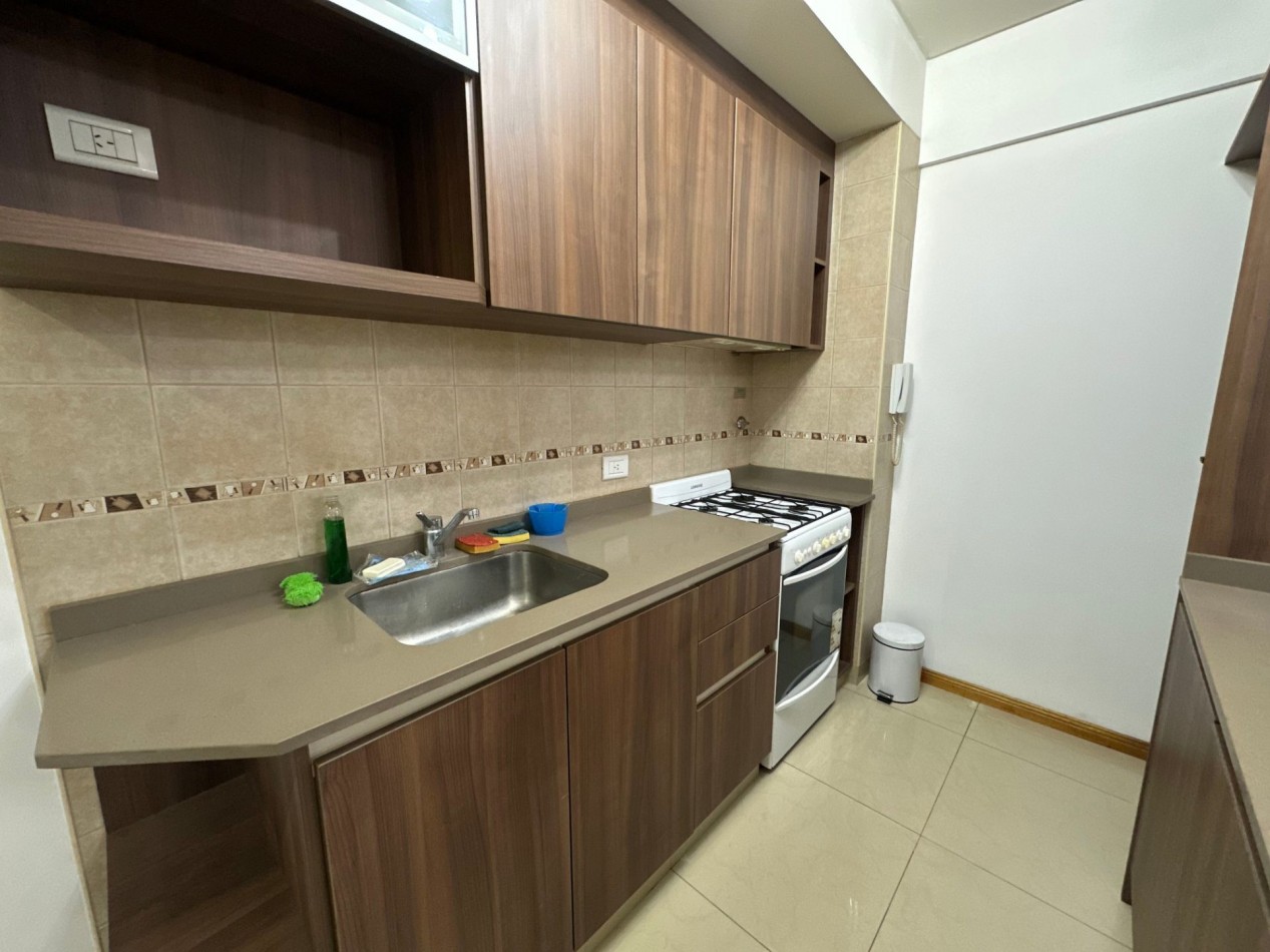  MONOAMBIENTE EN ALQUILER | PISO 3 | BANFIELD