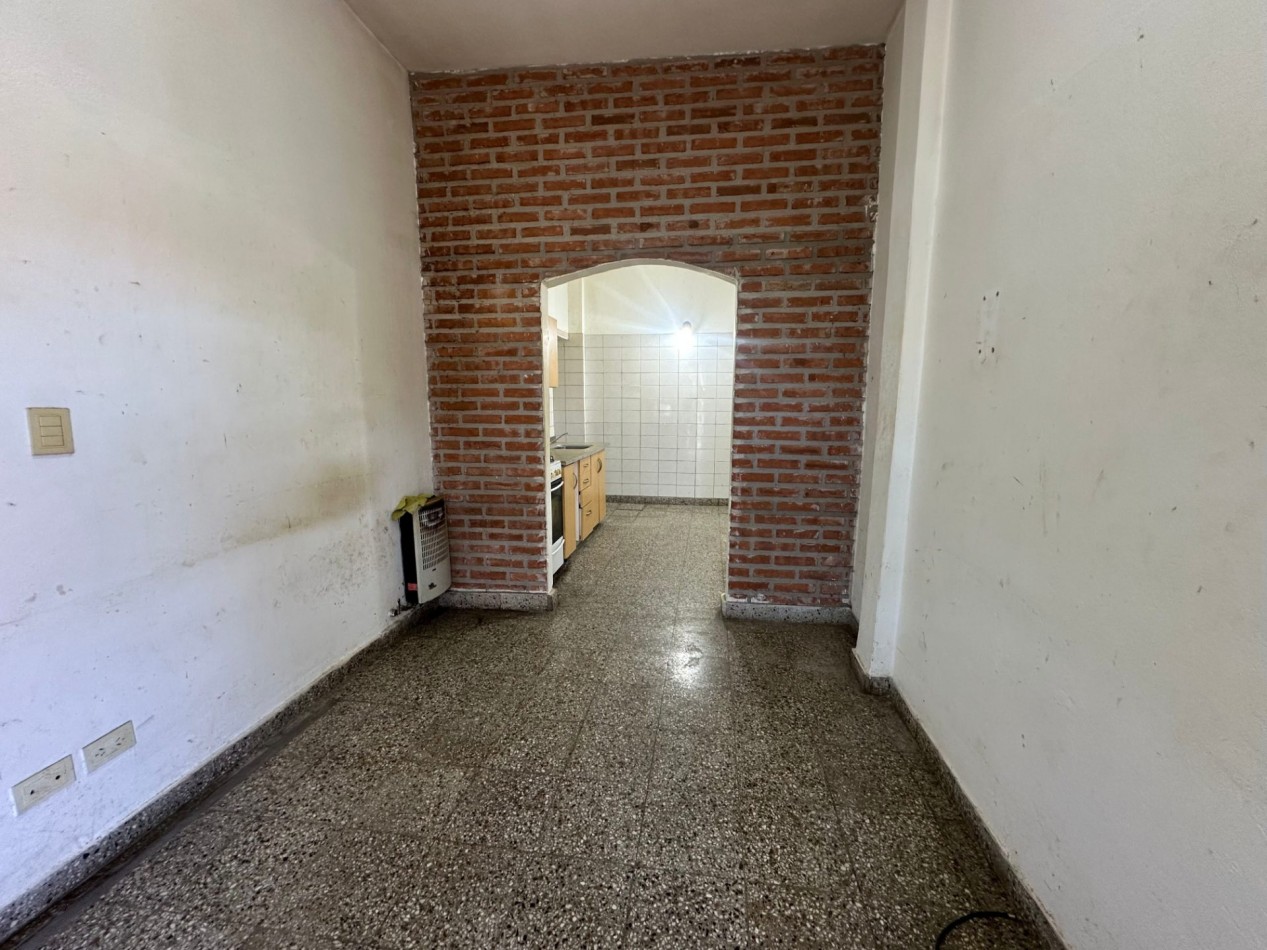 DEPARTAMENTO PB FRENTE DE 3 AMBIENTES LOMAS DE ZAMORA