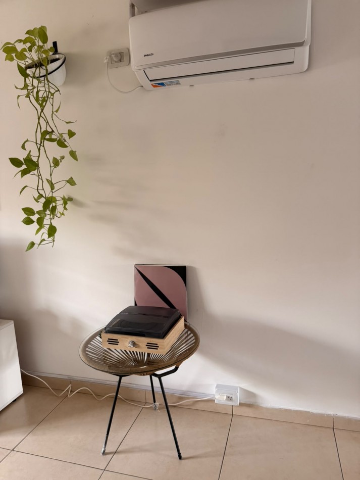 Departamento 2 Ambientes al Frente con Cochera - Baño en Suite y Toilette - Rivera 648, Piso 3