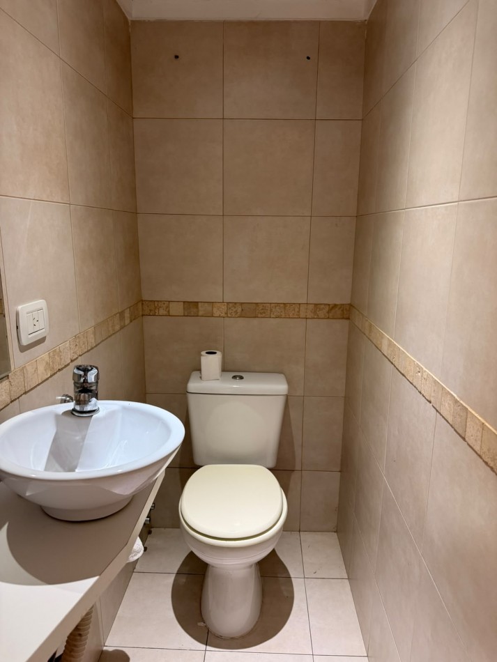 Departamento 2 Ambientes al Frente con Cochera - Baño en Suite y Toilette - Rivera 648, Piso 3