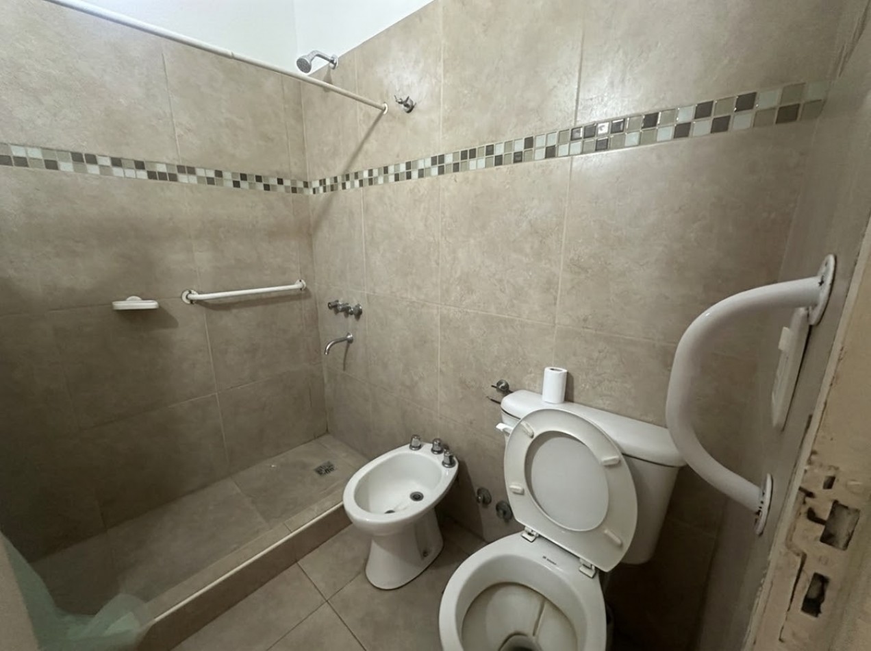 departamento de 2 ambientes pb al frente burzaco