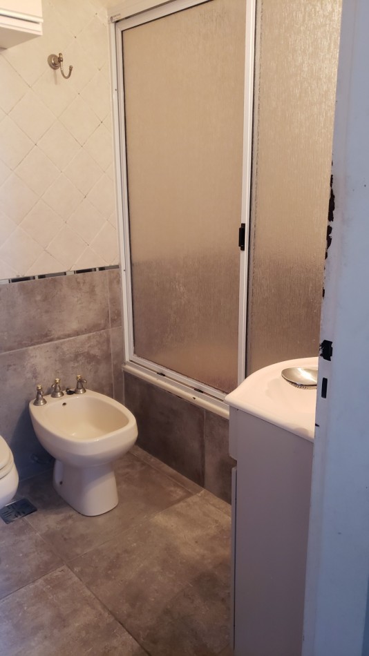 VENTA- 3 AMBIENTES CON COCHERA