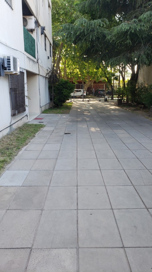 VENTA- 3 AMBIENTES CON COCHERA
