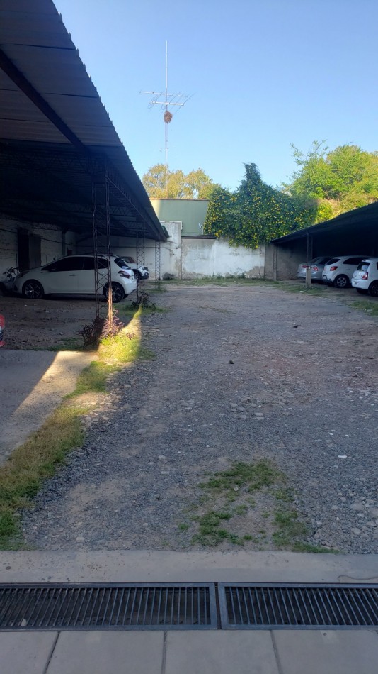 VENTA- 3 AMBIENTES CON COCHERA