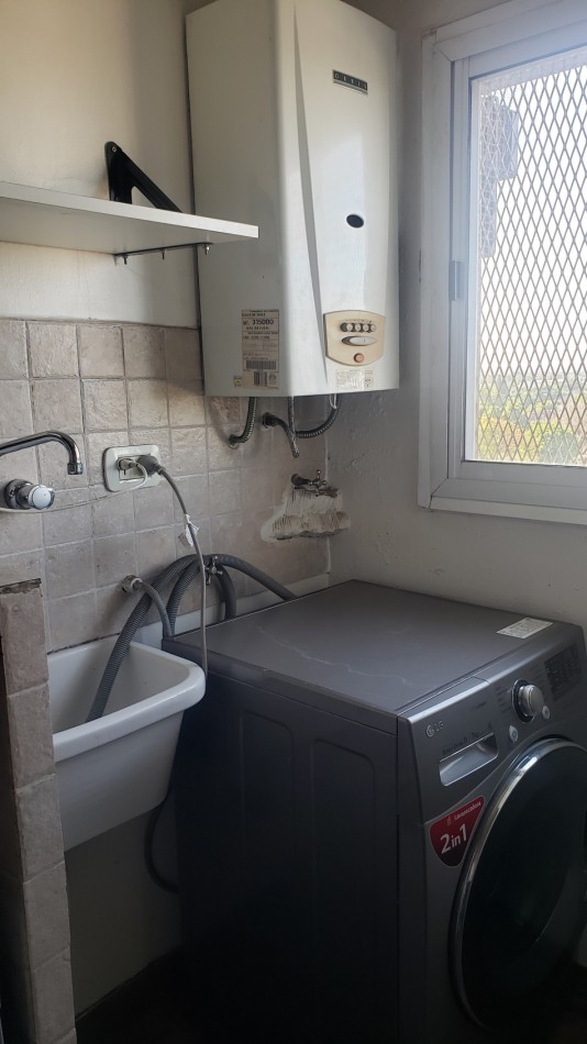 VENTA- 3 AMBIENTES CON COCHERA