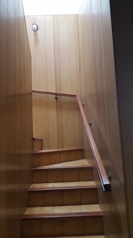 VENTA DE GRAN DUPLEX 4 AMBIENTES CON RENTA