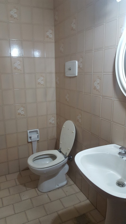 VENTA DE GRAN DUPLEX 4 AMBIENTES CON RENTA
