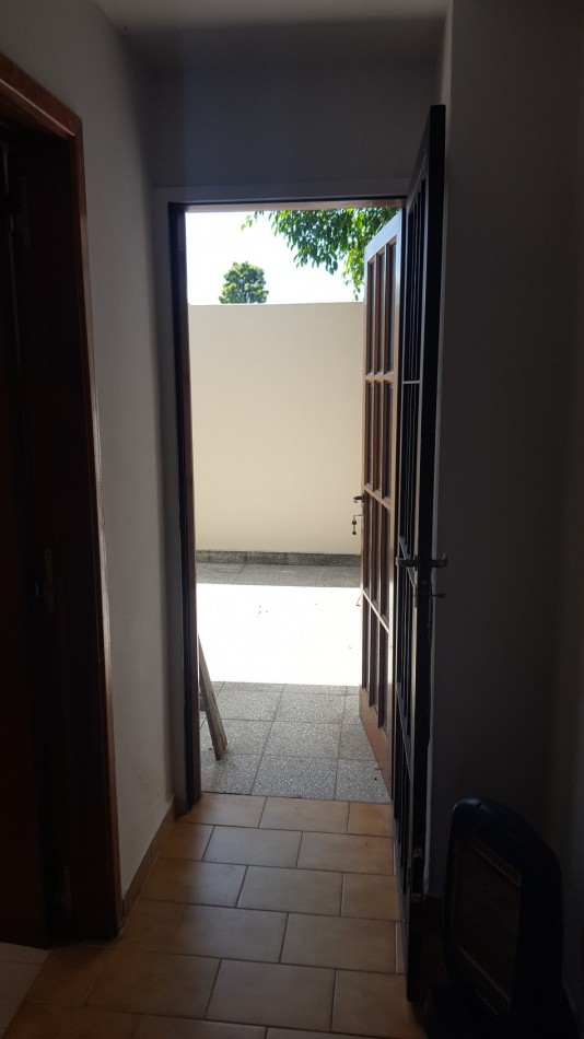 VENTA DE GRAN DUPLEX 4 AMBIENTES CON RENTA
