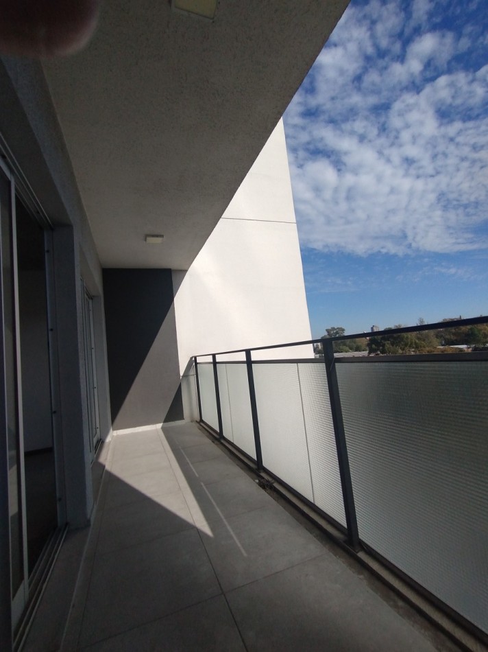 ALQUILER MONOAMBIENTE  en Piso 3