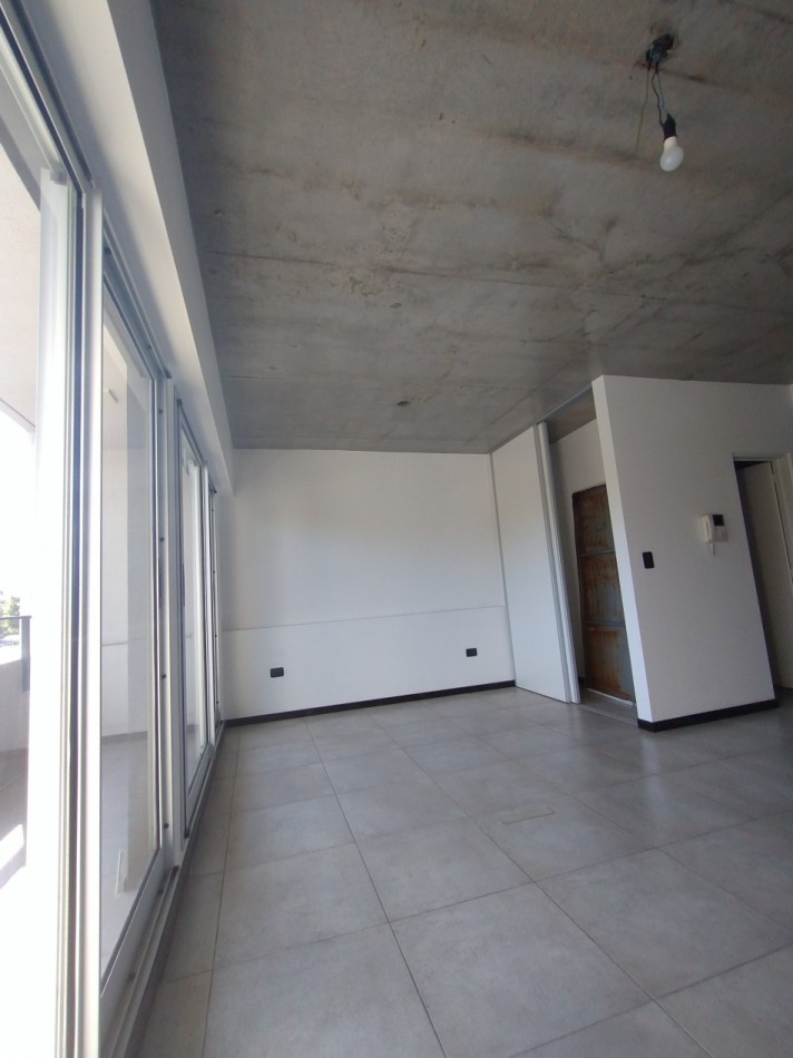 ALQUILER MONOAMBIENTE  en Piso 3