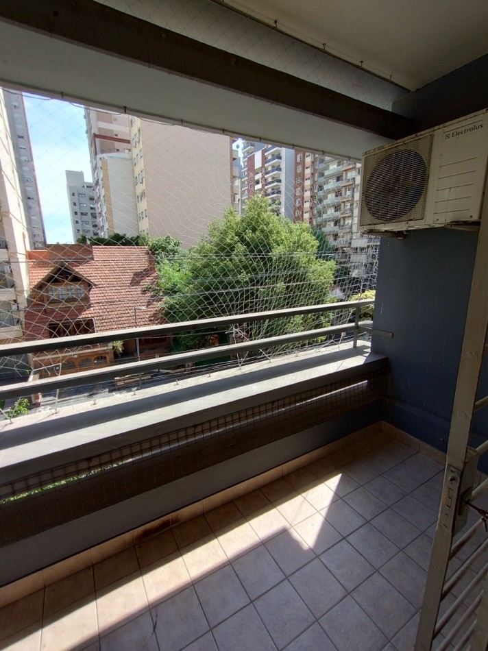 Hermoso depto 2 amb al frente centrico Sarmiento 230