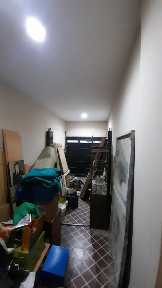 Amplia y moderna oficina en rivera al 200 a metros del centro de lomas de zamora