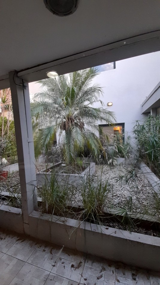 Amplia y moderna oficina en rivera al 200 a metros del centro de lomas de zamora