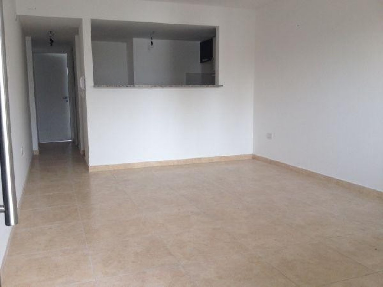 OPORTUNIDAD!! HERMOSO DPTO 2 AMBIENTES .COCHERA Y TERRAZA PROPIA