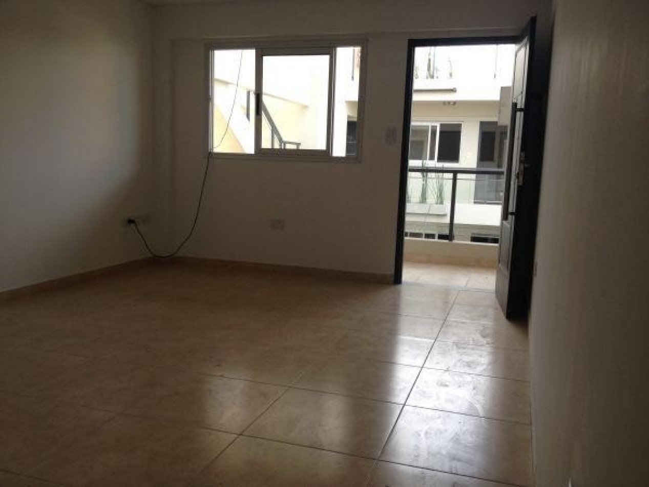 OPORTUNIDAD!! HERMOSO DPTO 2 AMBIENTES .COCHERA Y TERRAZA PROPIA