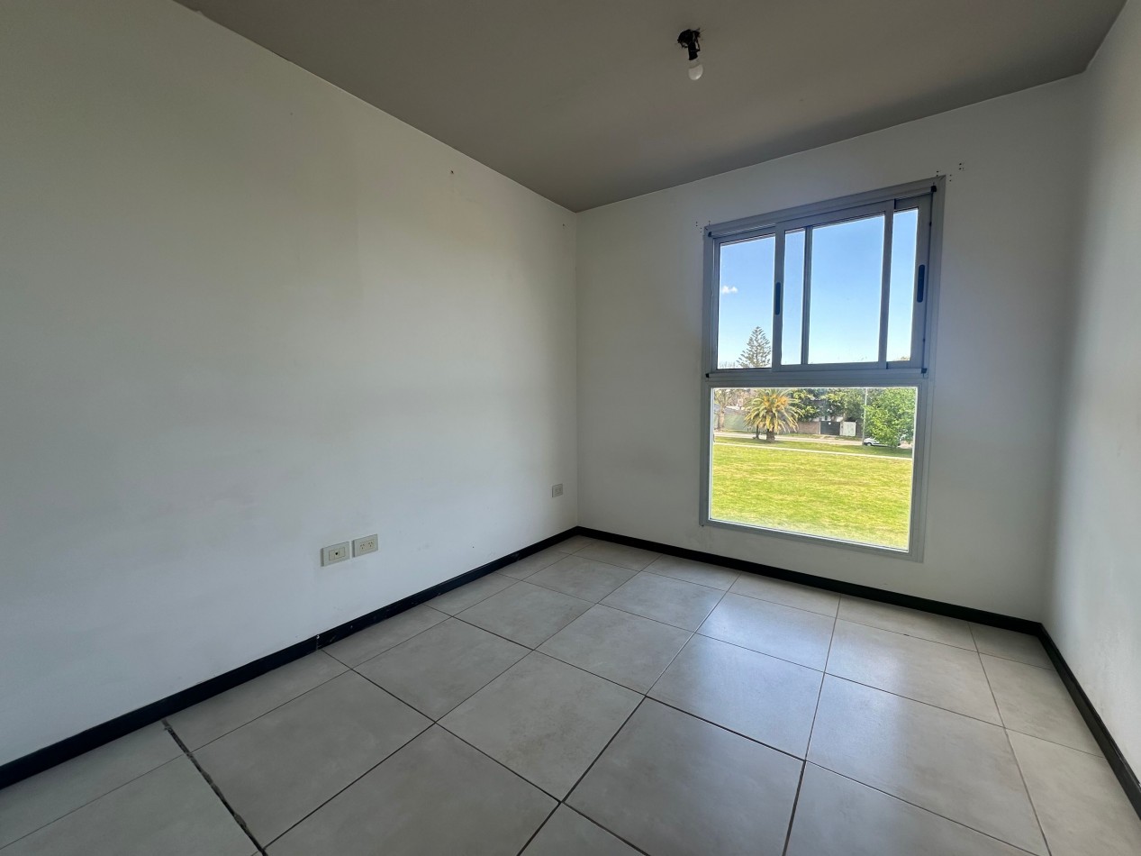 MARAVILLOSO 3 AMBIENTES CON COCHERA