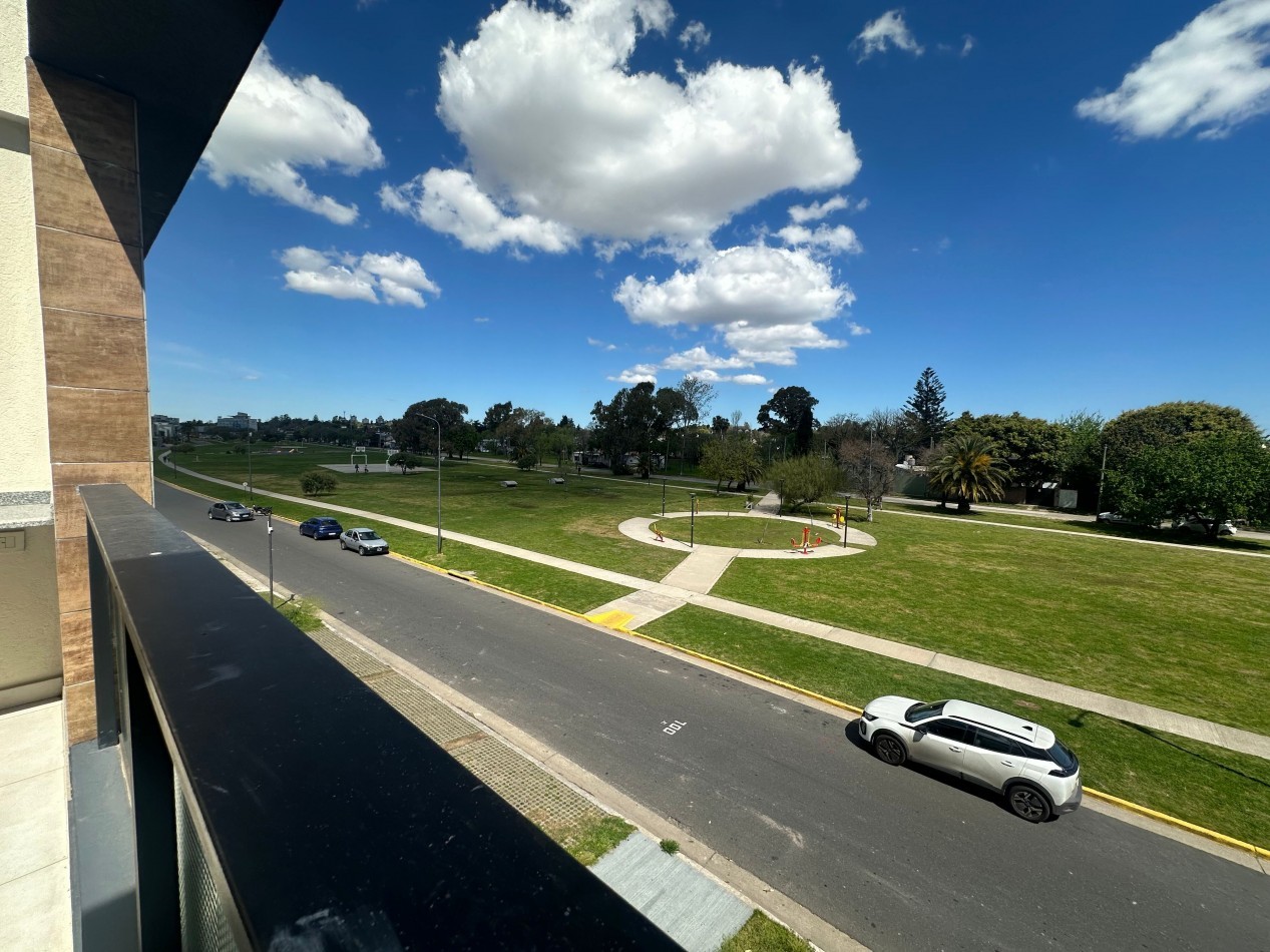 MARAVILLOSO 3 AMBIENTES CON COCHERA