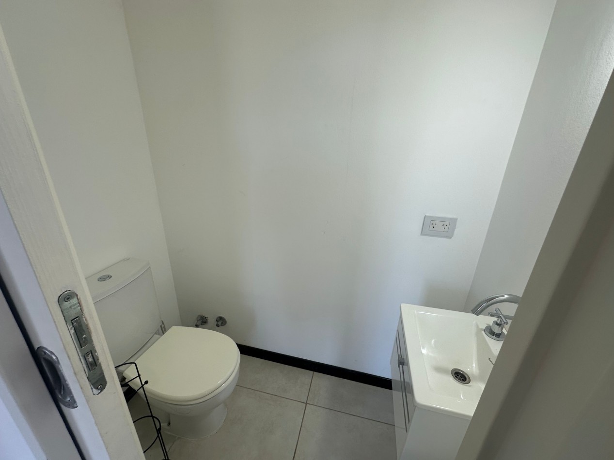 MARAVILLOSO 3 AMBIENTES CON COCHERA