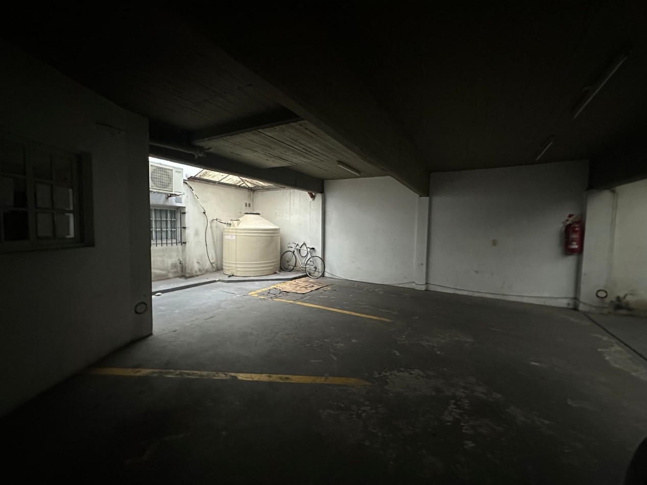 Alquiler Departamento 4 Ambientes con Cochera y Balcon - 3 Dormitorios - Alvear 350