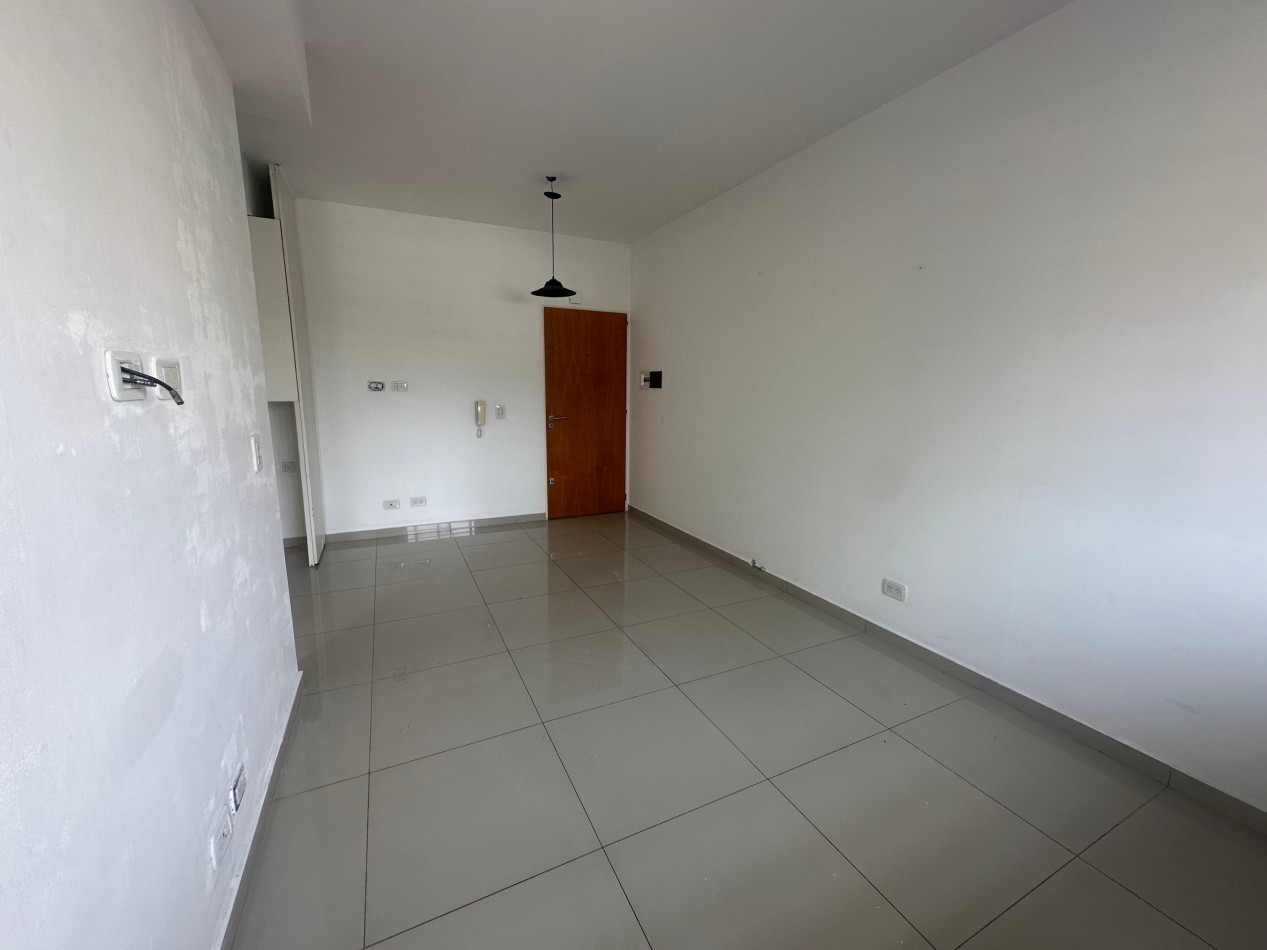 ALQUILER DEPARTAMENTO DE 2 AMBIENTES CON COCHERA LOMAS DE ZAMORA ZONA GANDULFO MODERNO