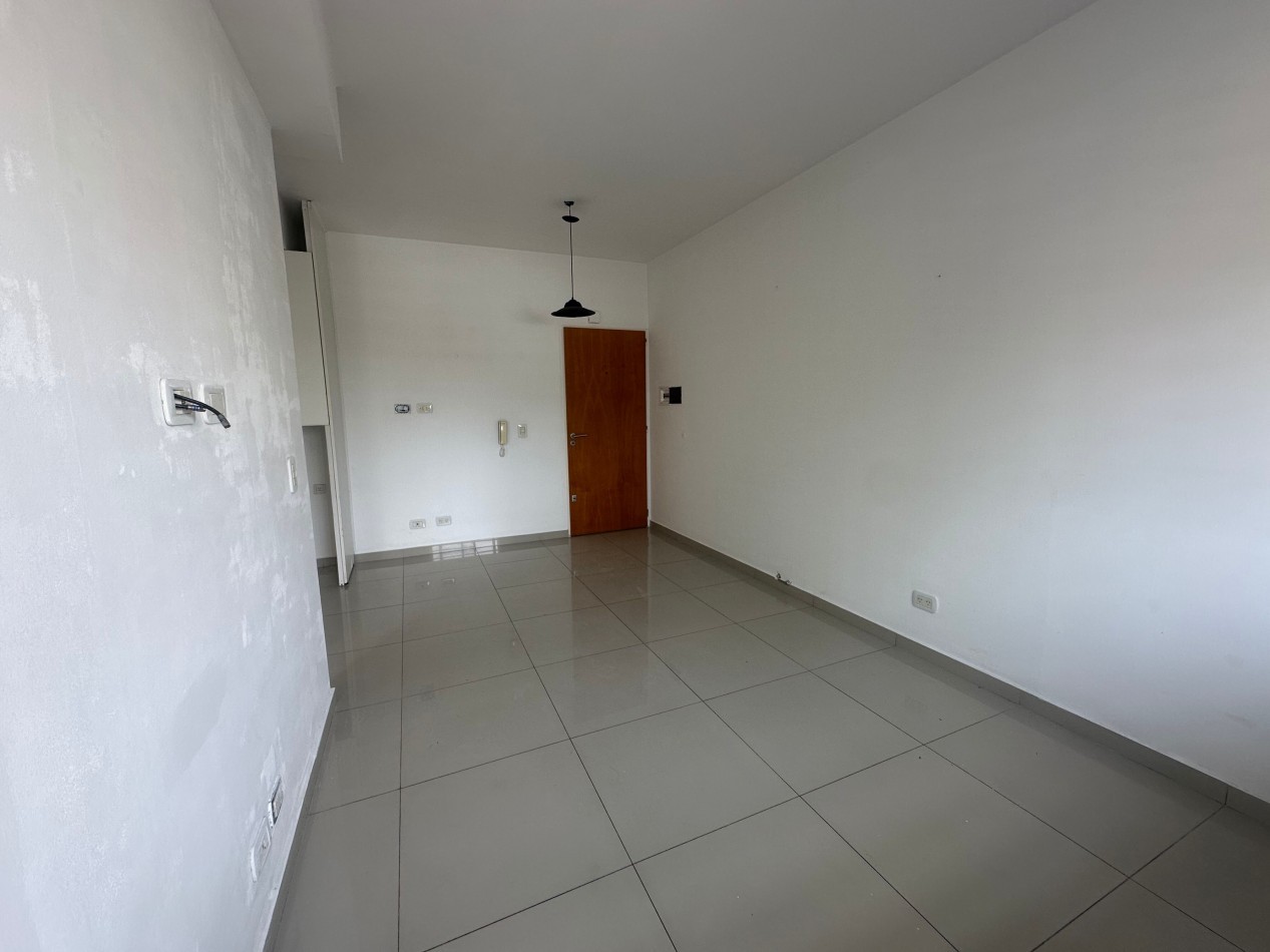 ALQUILER DEPARTAMENTO DE 2 AMBIENTES CON COCHERA LOMAS DE ZAMORA ZONA GANDULFO MODERNO