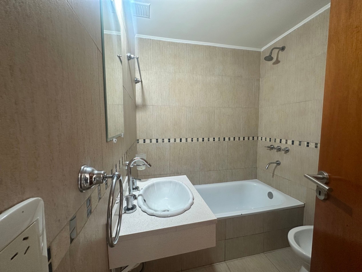 ALQUILER DEPARTAMENTO DE 2 AMBIENTES CON COCHERA LOMAS DE ZAMORA ZONA GANDULFO MODERNO