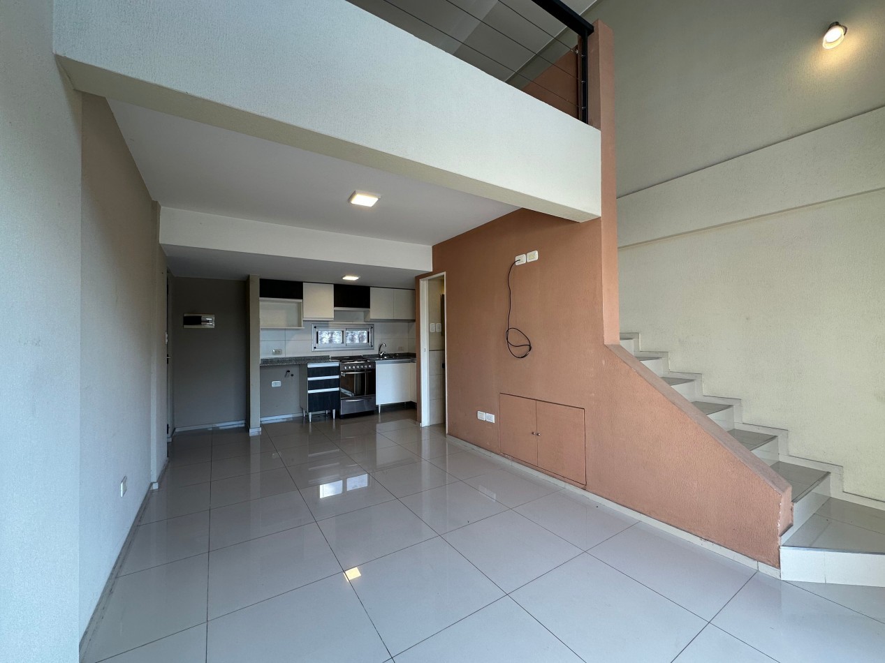 PORTELA 290 5tO PISO ALQUILER DEPTO 2 AMBIENTES CON TERRAZA PARRILLA YACUZZI TIPO LOFT LOMAS CENTRO
