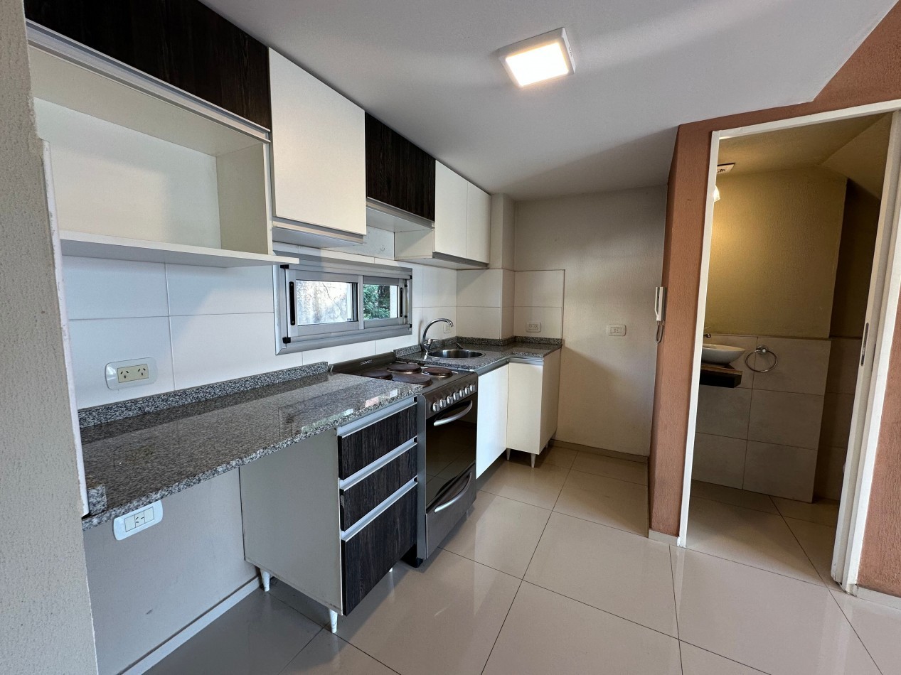 PORTELA 290 5tO PISO ALQUILER DEPTO 2 AMBIENTES CON TERRAZA PARRILLA YACUZZI TIPO LOFT LOMAS CENTRO