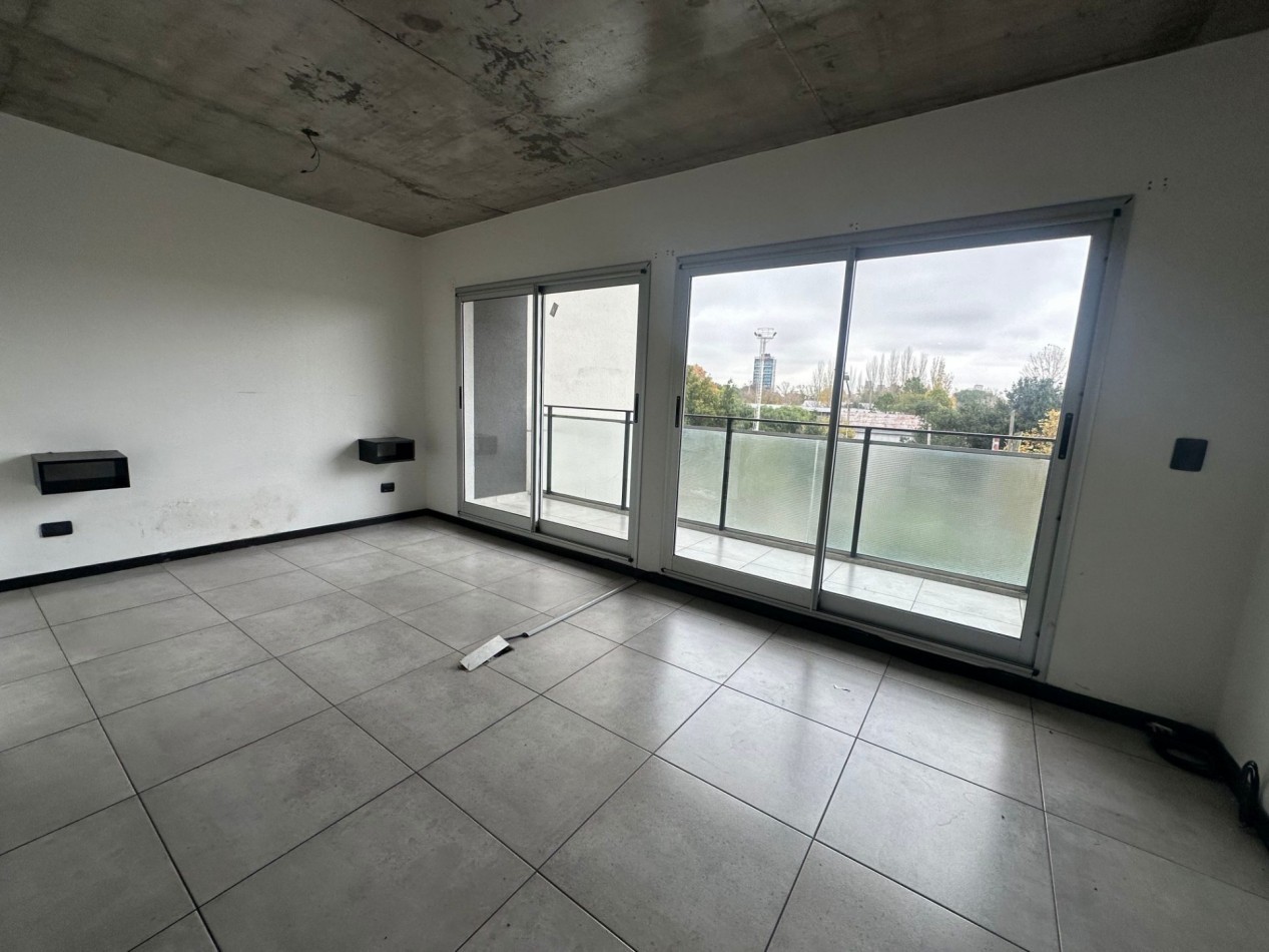 ALQUILER MONOAMBIENTE PISO 2 CON COCHERA REMEDIOS DE ESCALADA