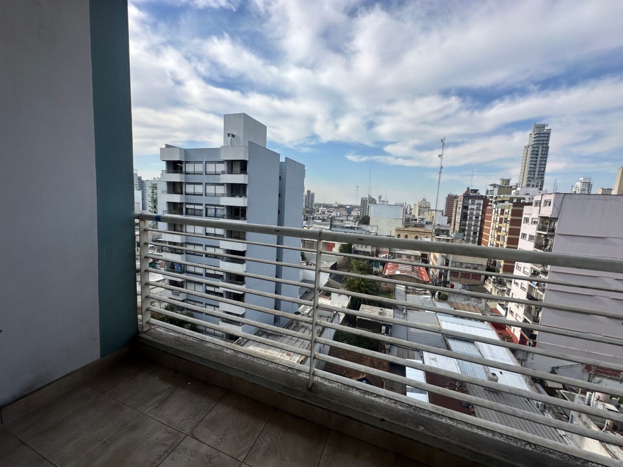 Departamento 2 ambientes en alquiler · 9° piso · Cochera · Lomas de Zamora centro