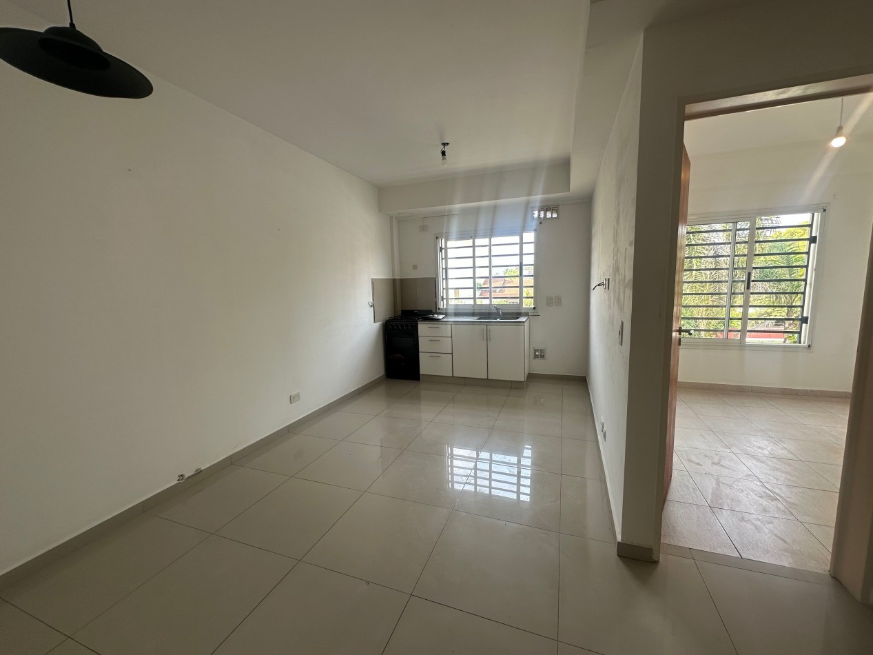 DEPARTAMENTO 2 AMBIENTES EN ALQUILER LOMAS DE ZAMORA ZONA GANDULFO