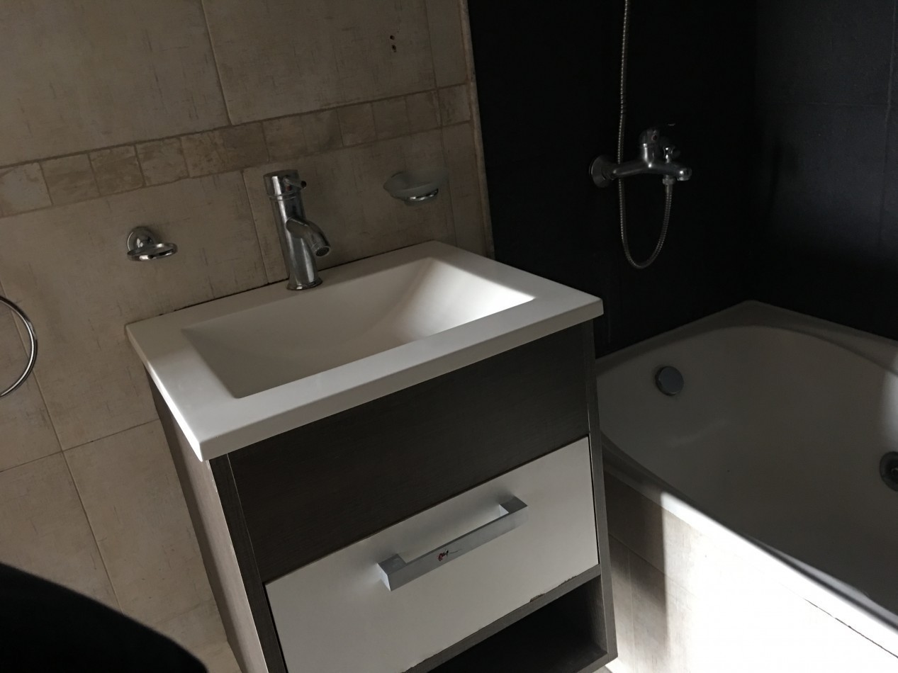ALQUILER DEPARTAMENTO 2 AMB PB CON COCHERA Y TERRAZA PROPIA