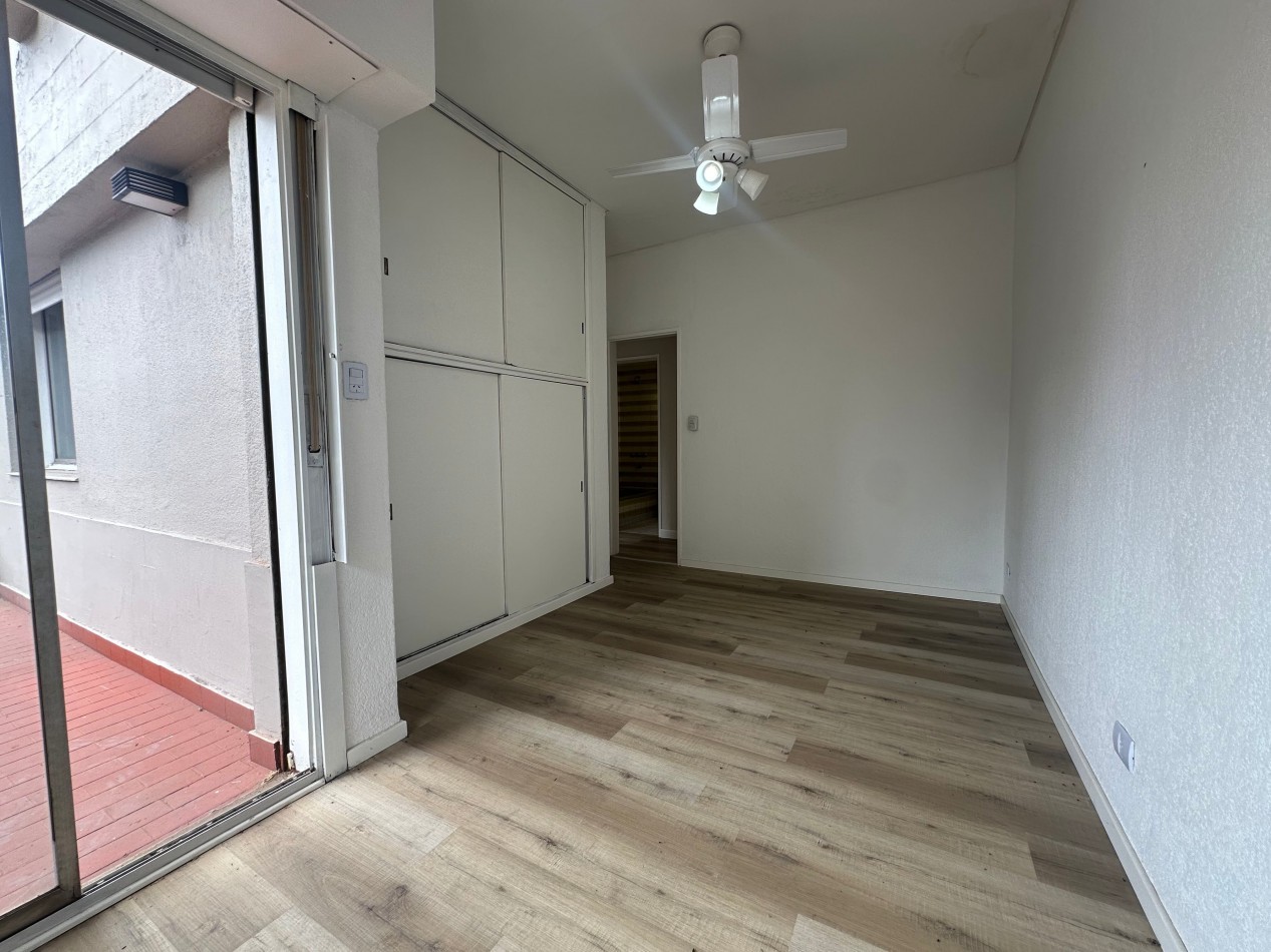 SOLO USO PROFESIONAL Casa tipo PH en alquiler - Esquina Manuel Castro y Pereyra Lucena, Lomas de Zamora
