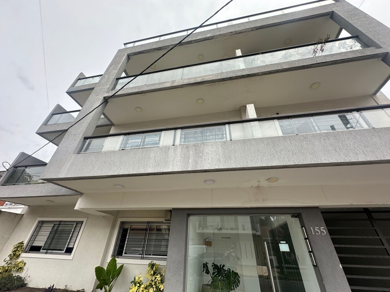 2 ambientes en dos plantas/ Con terraza,Balcon y cochera