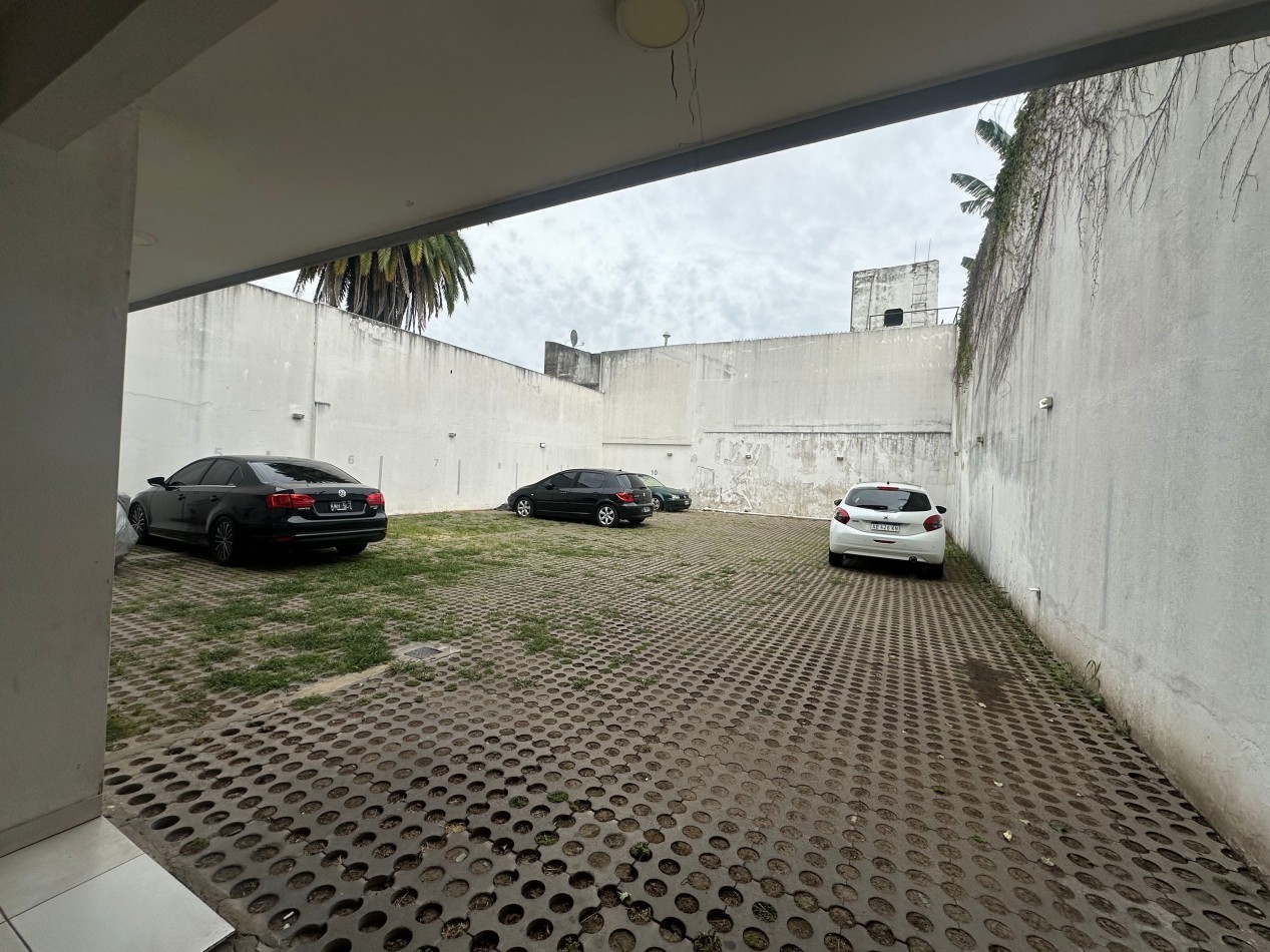 2 ambientes en dos plantas/ Con terraza,Balcon y cochera