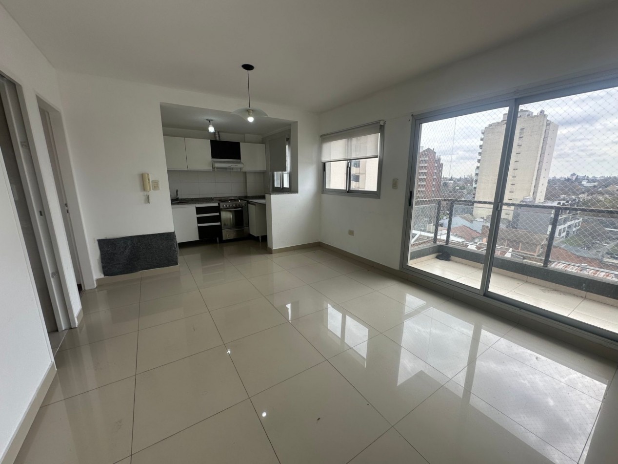 DEPTO 2 AMBIENTES CON COCHERA TERRAZA PRIVADA LOMAS CENTRICO APTO PROFESIONAL