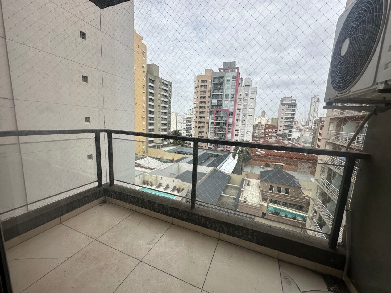DEPTO 2 AMBIENTES CON COCHERA TERRAZA PRIVADA LOMAS CENTRICO APTO PROFESIONAL