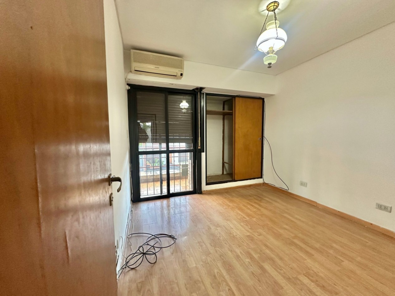 VENTA DE GRAN DUPLEX 4 AMBIENTES Saenz y Alvear Lomas de zamora