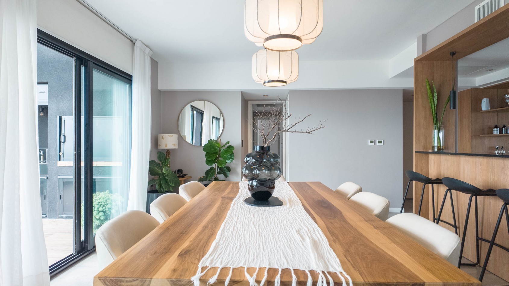 Piso premium 4 ambientes con gran terraza, parrilla y jacuzzi - Cochera - Edificio de categoria - Remedios de escalada