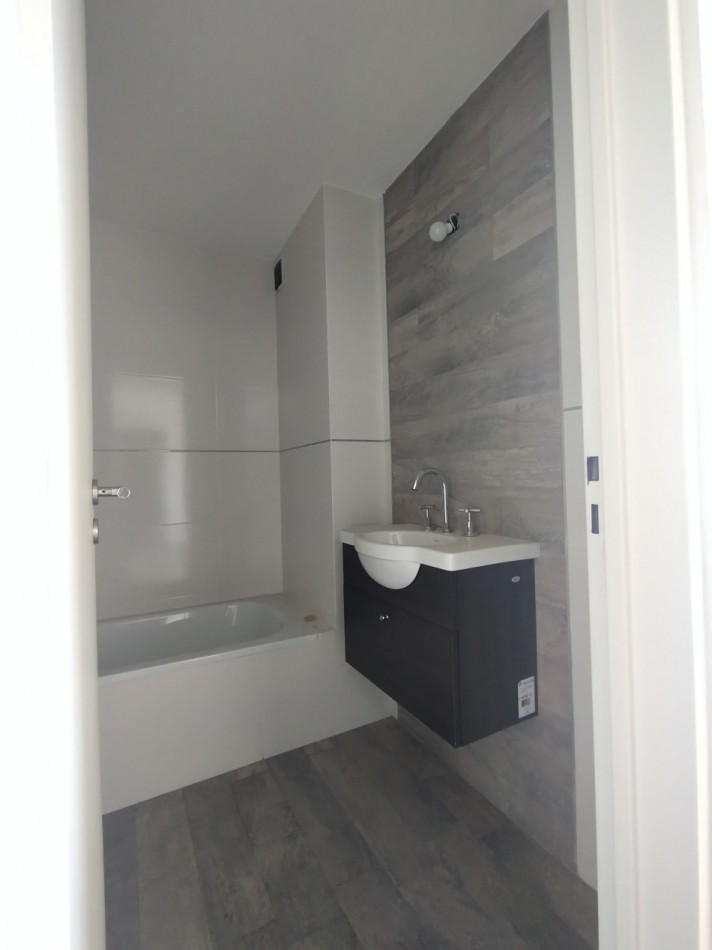 ALQUILER MONOAMBIENTE  en Piso 9