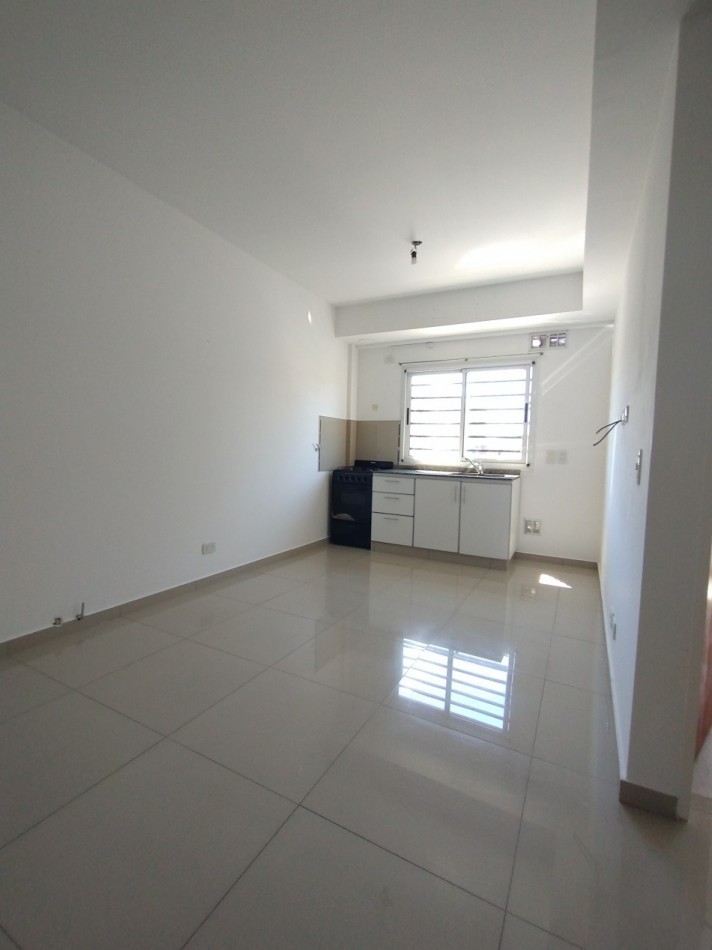 ALQUILER DEPARTAMENTO DE 2 AMBIENTES CON COCHERA LOMAS DE ZAMORA ZONA GANDULFO MODERNO