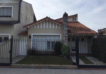 Hermoso chalet en venta Posada al 100